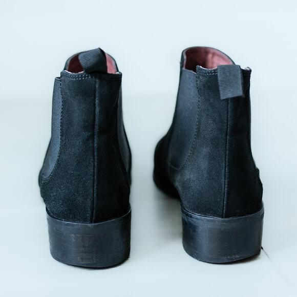 FRAU Women’s Suede Chelsea Boots Black Slip-On Classic Ankle Boots US 8 - Picture 5 of 9